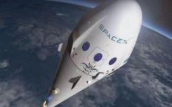 在悬停测试期间 SpaceX的原型火箭飞向最高海拔