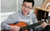 学生王硕在决定转向幼儿教育之前原本追求的是全职音乐事业